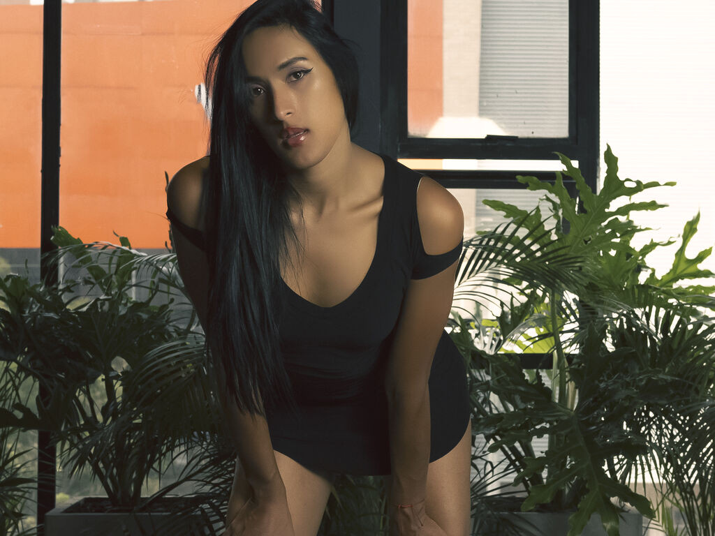 IrisAckerman naked cam model gallery photo