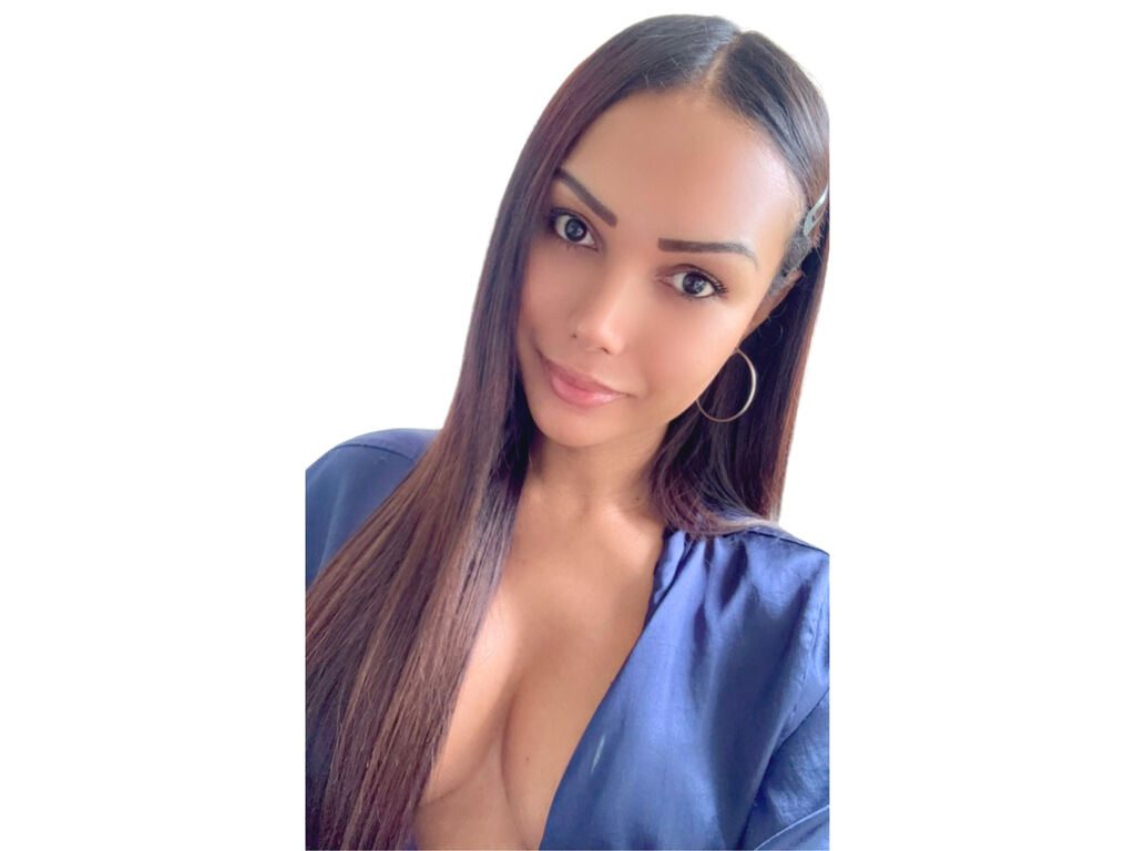 IsisAfrodita Nude