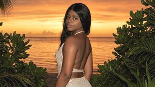 ItsAvaya 26 female live cam model profile