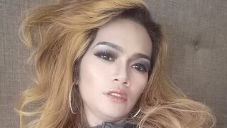 JackieRobinson 34 transgender sexy cam model profile
