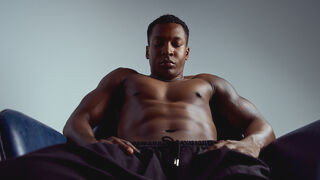 JacobHust 19 male hot cam model profile