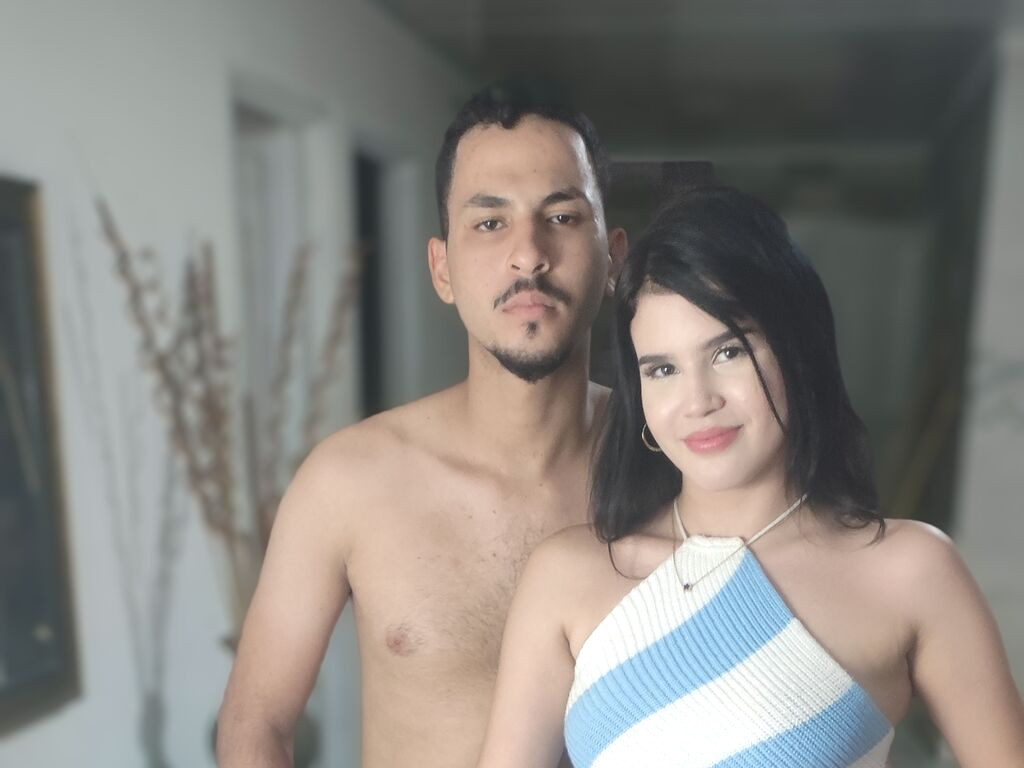 JadeAndBob nude cam model profile photo