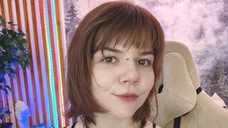 JaneFields 26 female live cam model profile