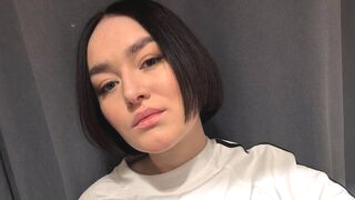 JannSandor 18 female erotic cam model profile