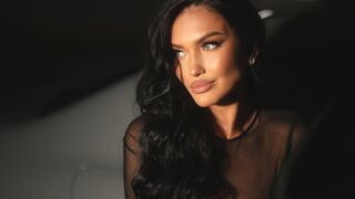 JasminRey 21 female naked cam model profile
