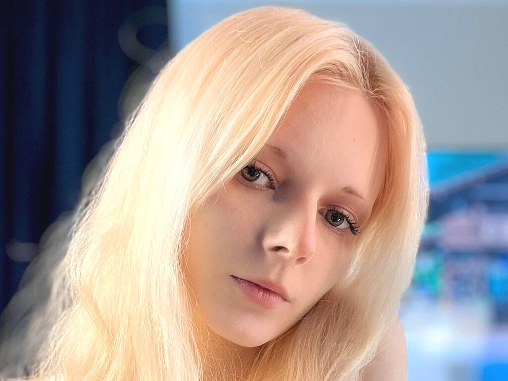 JaunitaHereth nude cam model profile photo