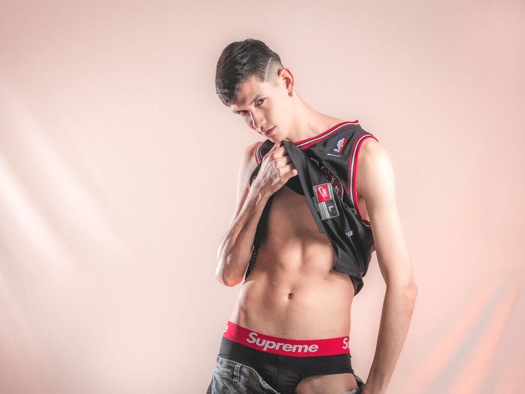 JeanLeon nude cam model profile photo