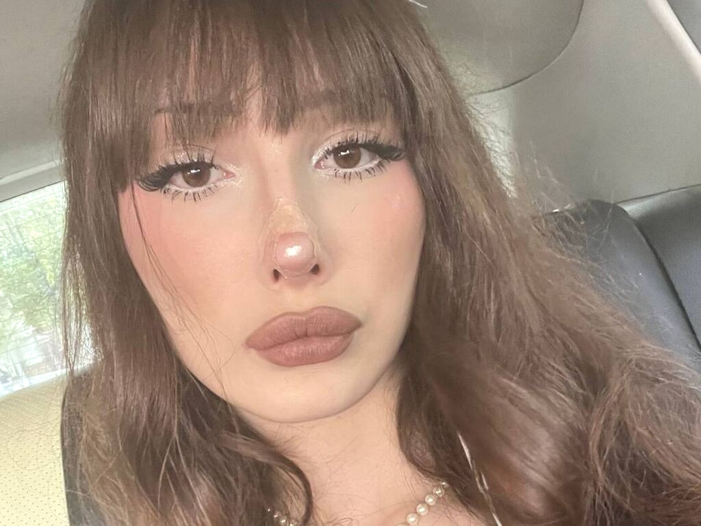 JennaHollis nude cam model profile photo