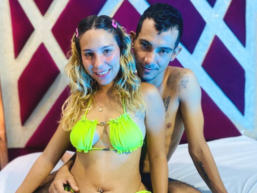 JennyAndJuan nude cam model profile photo
