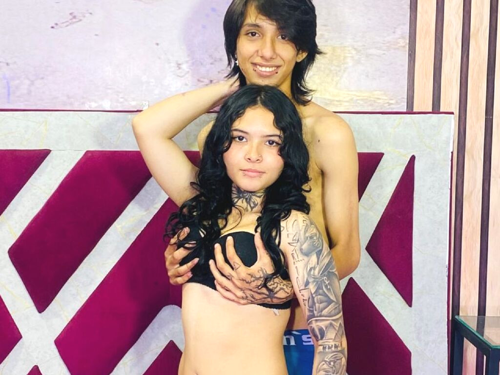 JhonAndDaira naked cam model gallery photo