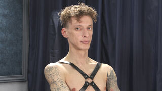 JimmyInked 32 male sexy related cam model profile