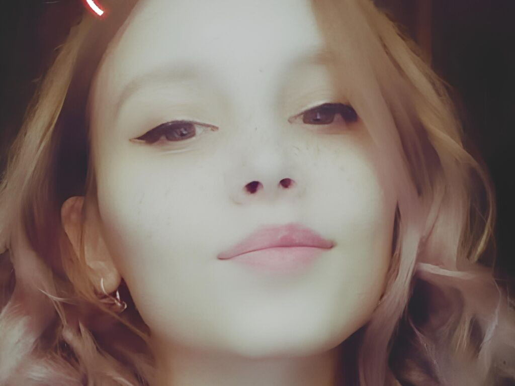 JohanneDelapaz naked cam model gallery photo