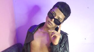 JordiGray 18 male hot related cam model profile