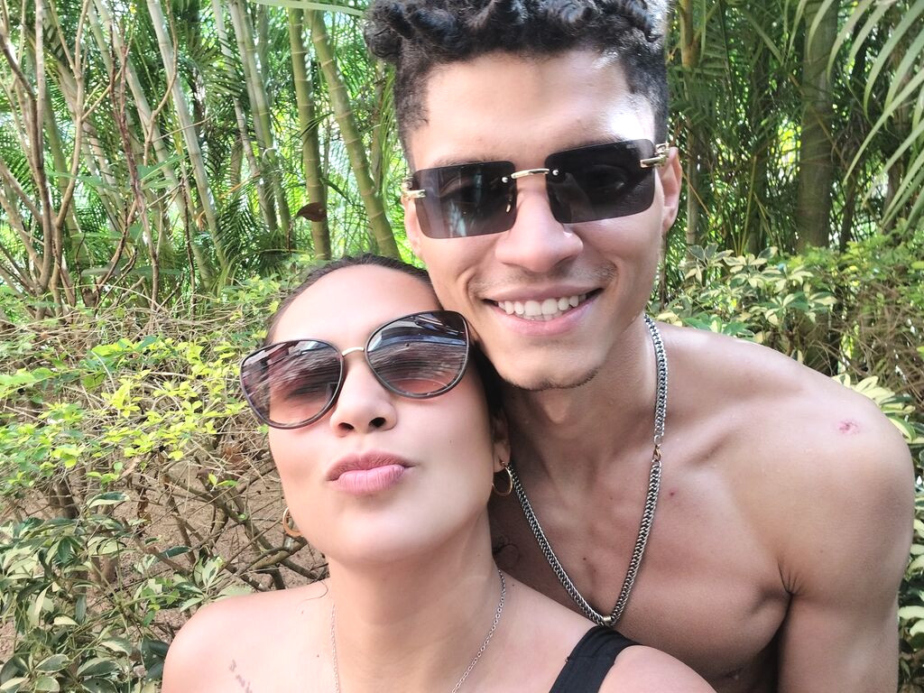 JosephandSarah nude cam model profile photo