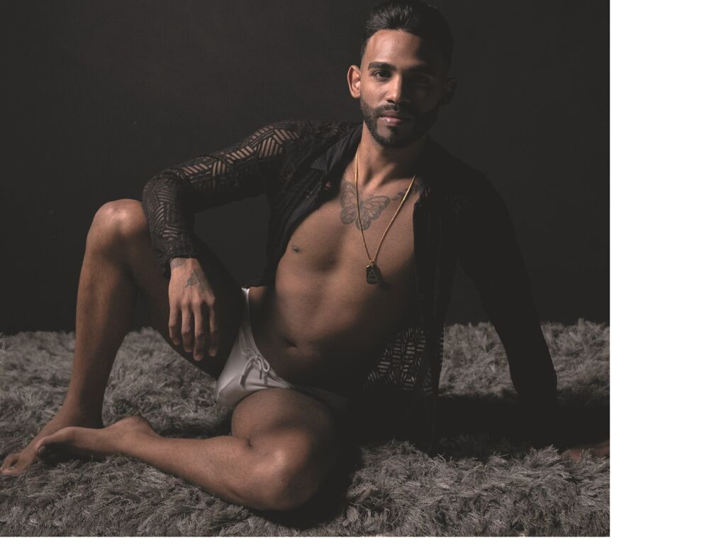 JoshTorres naked cam model gallery photo