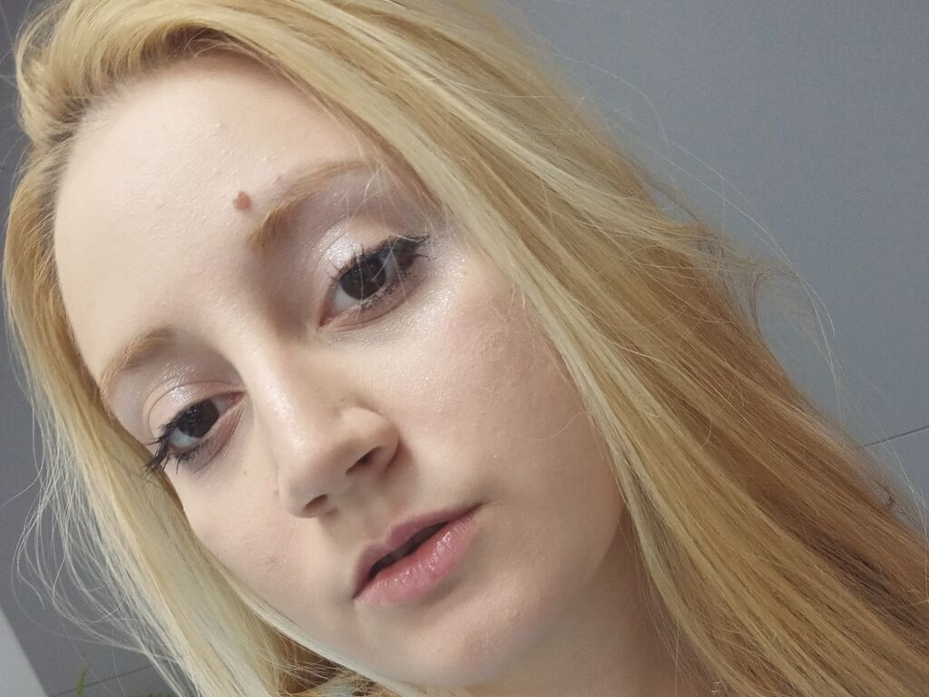 JulesJade nude cam model profile photo