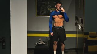 JulianDylan Nude