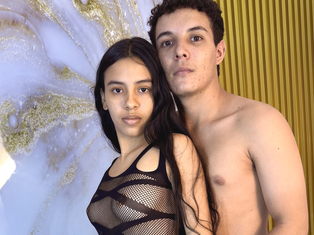 JulianaAndRoberto nude cam model profile photo
