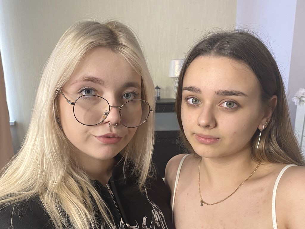 JulieAndLira Naked