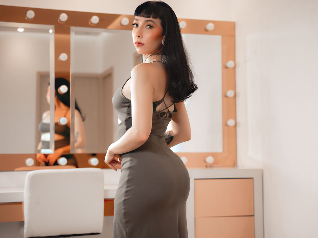 JulietaNovoa naked cam model gallery photo