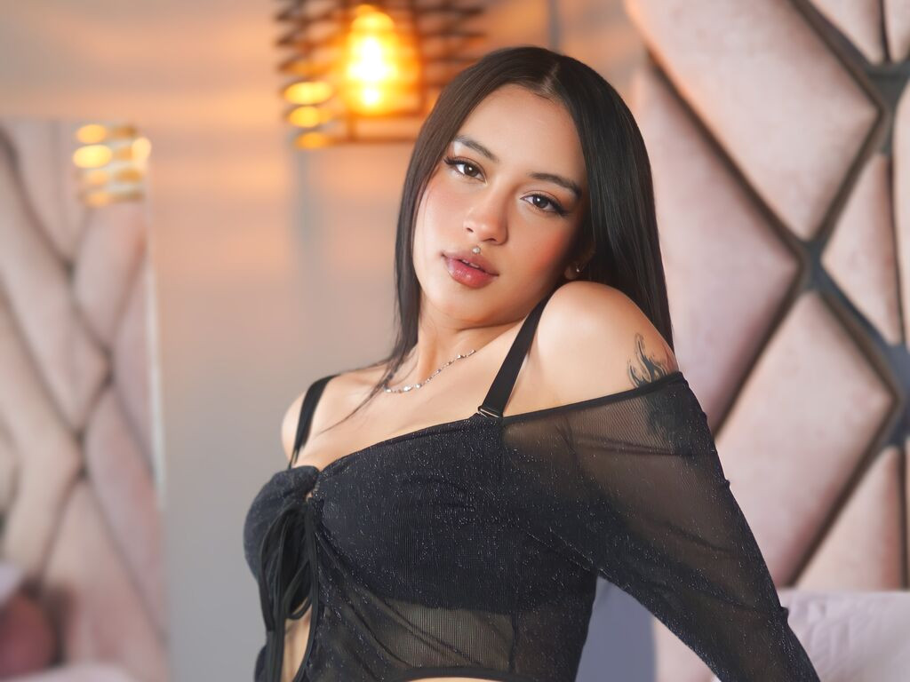 KaisaCurt nude cam model profile photo