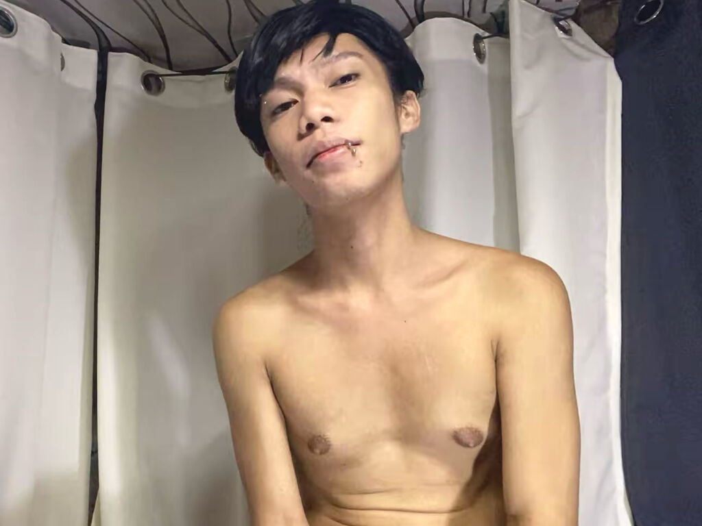 KaitoMori nude cam model profile photo