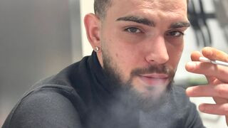 KanexHunter 24 male sexy cam model profile
