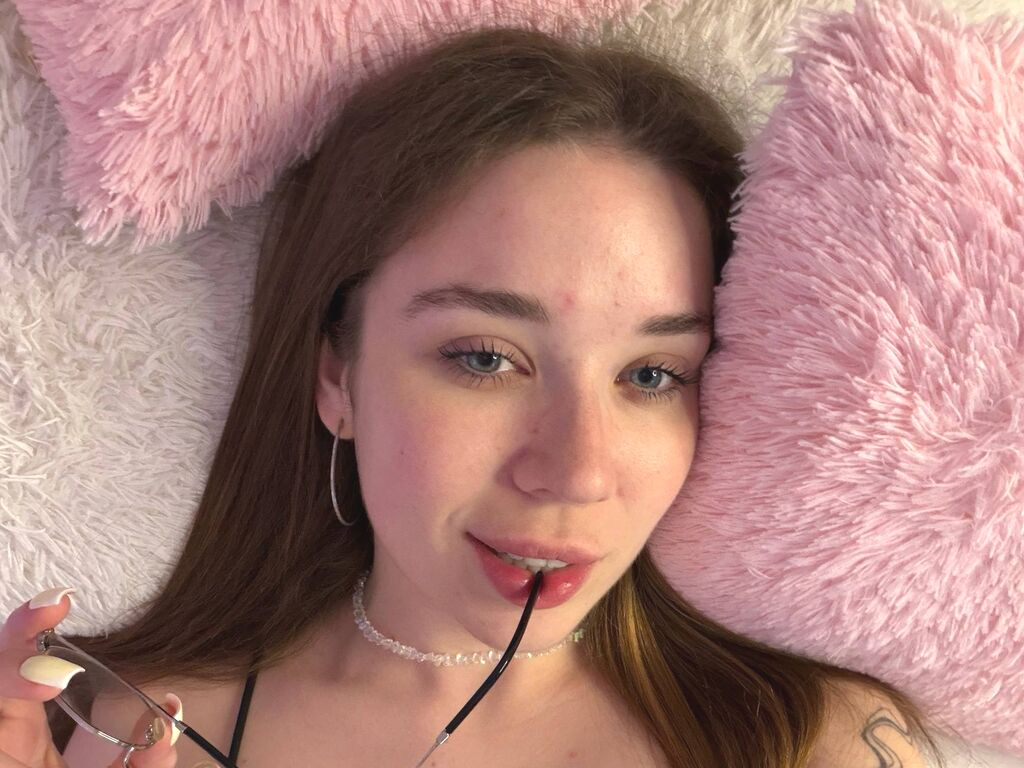 KarenGlover nude cam model profile photo