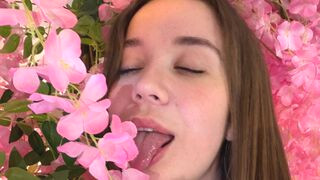 KarenGlover 18 female naked cam model profile