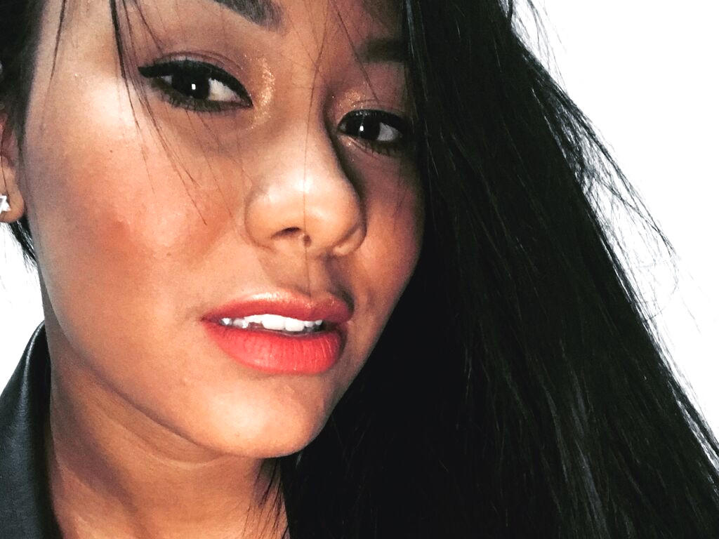 KarinaGrant nude cam model profile photo