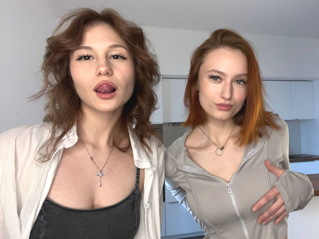 KarleneAndShera naked cam model gallery photo