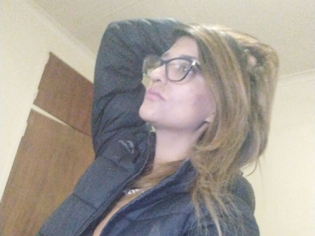 KarmicQzar nude cam model profile photo