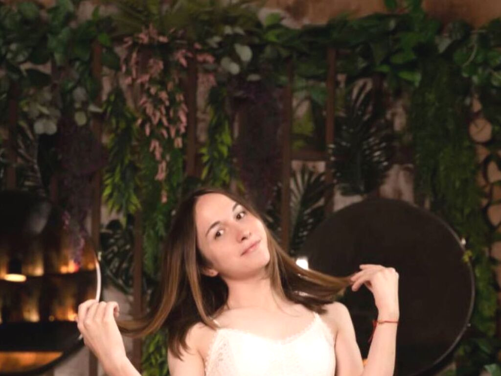 KatyCarrington naked cam model gallery photo