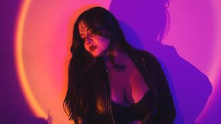 KazandraGomez 26 female fetish naked cam model profile