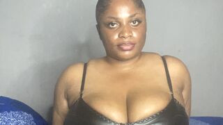 KellyJohnson 27 female fetish naked cam model profile