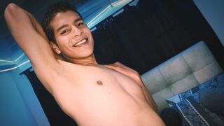 KennenHerrera Nude