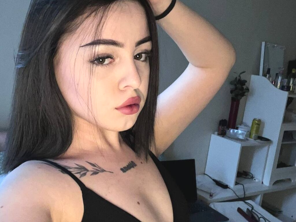 KitaTomson naked cam model gallery photo