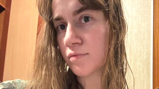 KleyaRen 29 female live cam model profile