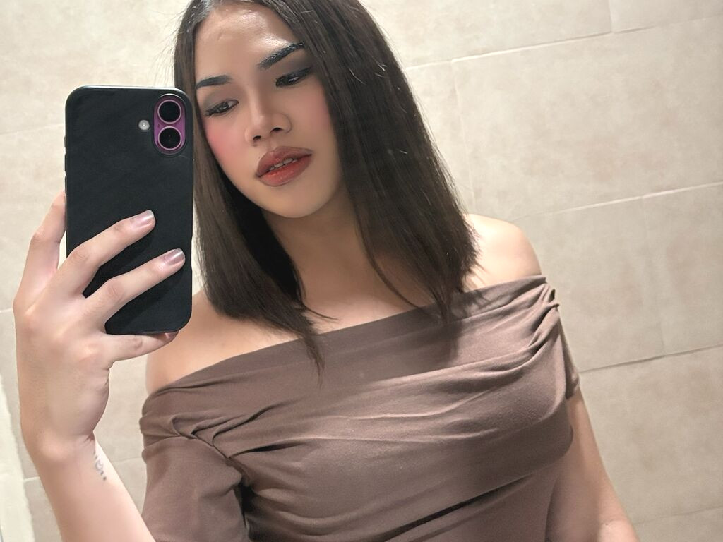 KristineAsli nude cam model profile photo