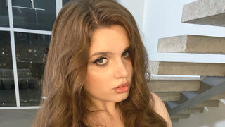 KuvaldaNadin 23 female nude cam model profile