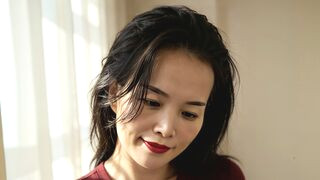 LIliChang 42 female naked cam model profile