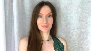 LanaGlaze 32 female nude cam model profile