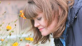 LanaSunrises 48 female live cam model profile