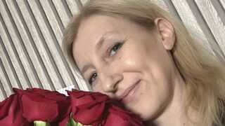 LaraSabele 42 female naked related cam model profile