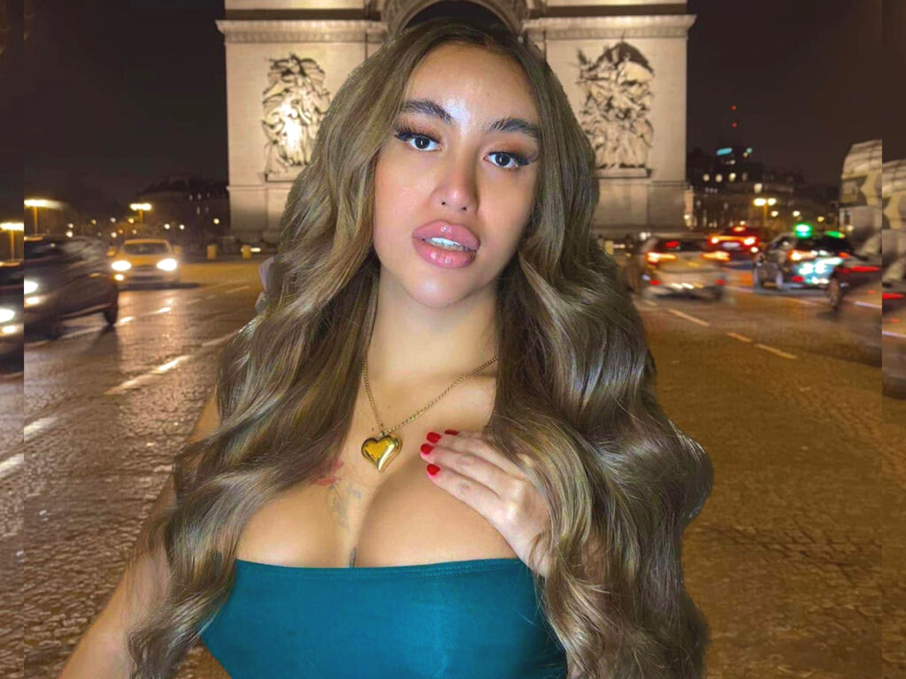 LavianeLavander Naked
