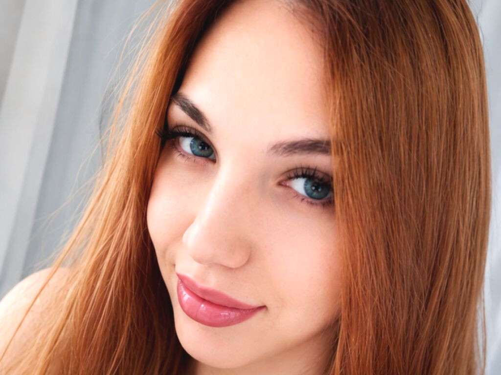 LeannHonnerlaw nude cam model profile photo