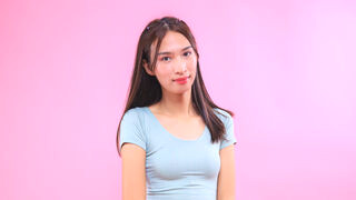 LeillaSanchez 20 transgender live cam model profile