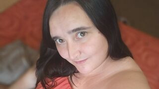 LesiRudiuk 36 female live related cam model profile