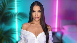 LexiKaevra 25 female hot cam model profile