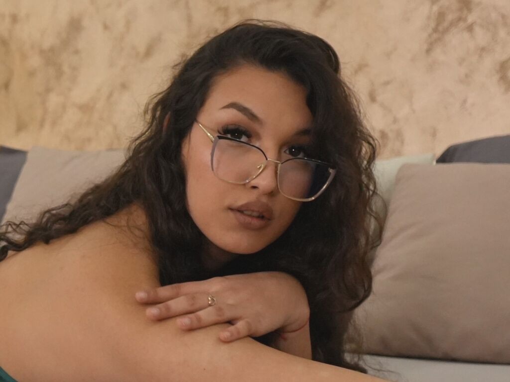 LexyVex naked cam model gallery photo